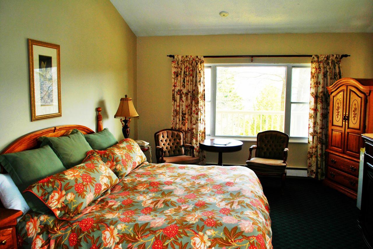 At The Falls 3* Bracebridge
